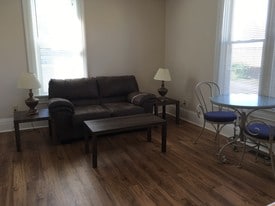 616 W Pine St Apartments
