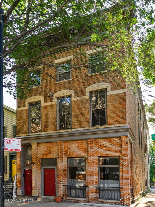 1656 N Cleveland Ave in Chicago, IL - Building Photo