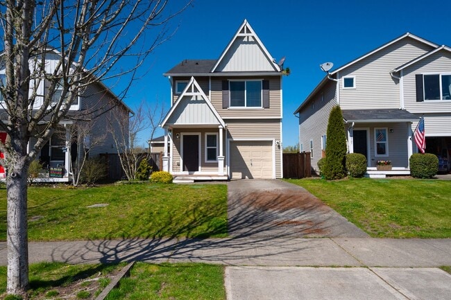 9911 Dragt St SE in Yelm, WA - Building Photo - Building Photo