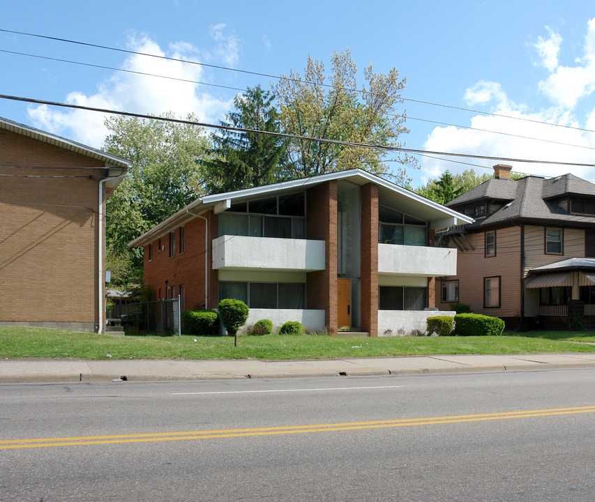 67 E Tallmadge Ave in Akron, OH - Building Photo