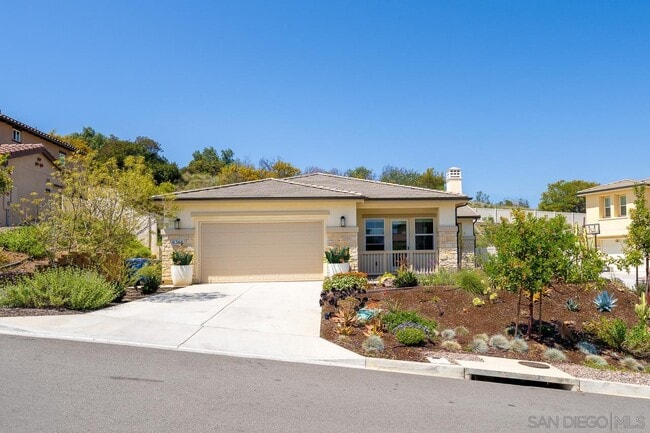 8366 The Grant Pl in Bonita, CA - Building Photo - Building Photo