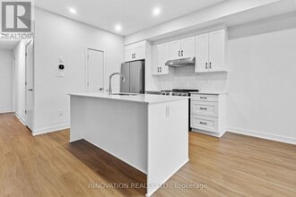 800 Roger Griffiths Ave in Ottawa, ON - Building Photo - Building Photo