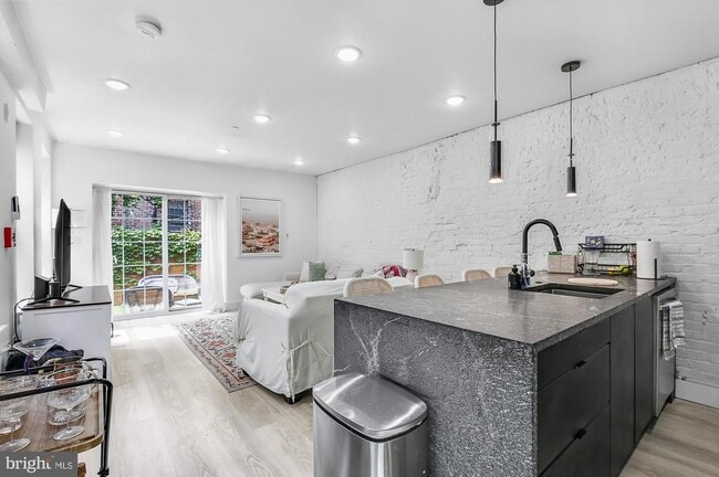 property at 2132 Pine St