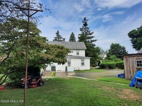 55 Valley Rd in Greenwich, CT - Building Photo - Building Photo