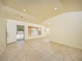 2625 E Glenn St in Tucson, AZ - Building Photo