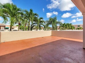 6638 Villa Sonrisa Dr-Unit -622 in Boca Raton, FL - Building Photo - Building Photo