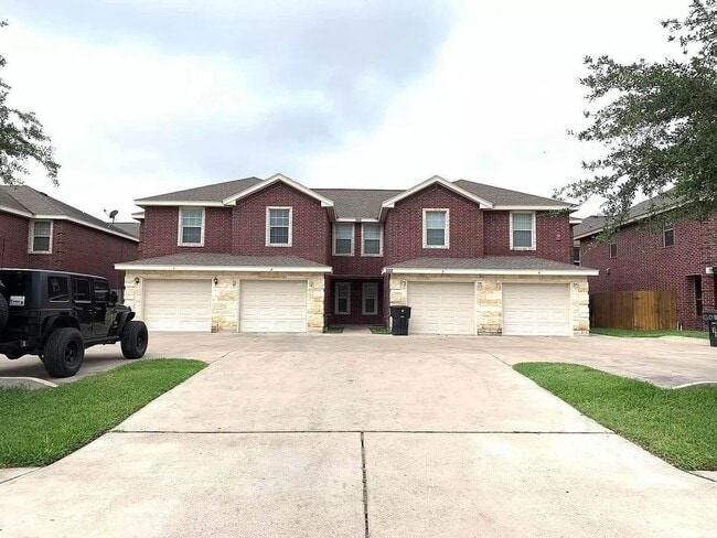 property at 202 S 48th Ln