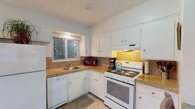 3360 Garfield St in Carlsbad, CA - Building Photo - Building Photo