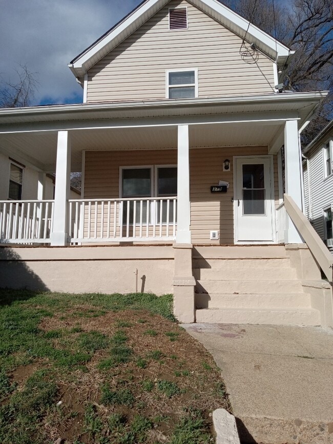 property at 319 Harrison Ave NW
