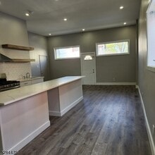 333 Clinton St in Haledon, NJ - Building Photo - Building Photo