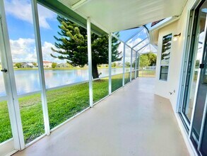 9593 Tavernier Dr in Boca Raton, FL - Building Photo - Building Photo