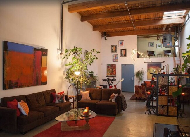 1924 Union St, Unit 14 in Oakland, CA - Foto de edificio - Building Photo