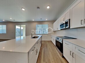 9716 W Parkway Dr in Tolleson, AZ - Building Photo - Building Photo
