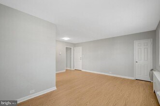 206 N Trenton St in Arlington, VA - Building Photo - Building Photo