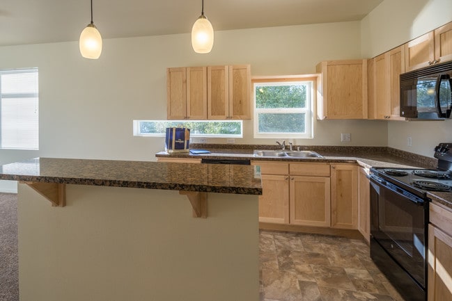 The Residences at Northwood LLC in Anchorage, AK - Building Photo - Interior Photo