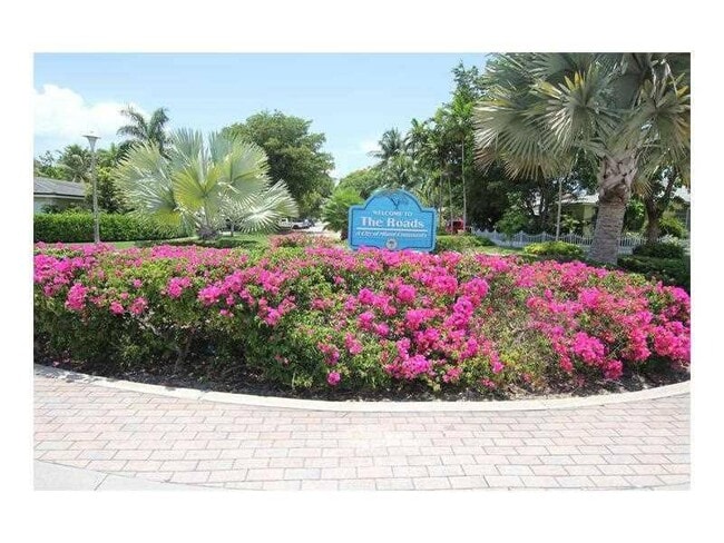 property at 810 SW 23rd Rd