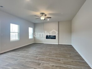 3232 Emberly Dr in Roebuck, SC - Foto de edificio - Building Photo