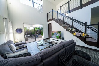 15976 SW 136th Terrace in Miami, FL - Building Photo - Building Photo