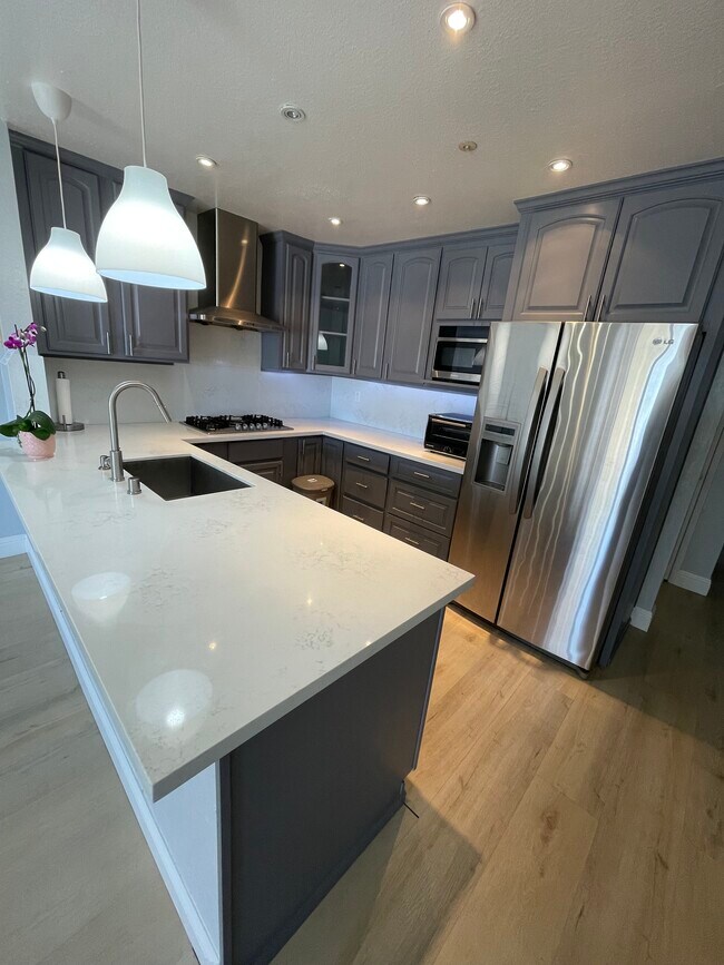 1310 Ridge Ct, Unit 1310 in San Francisco, CA - Building Photo - Building Photo