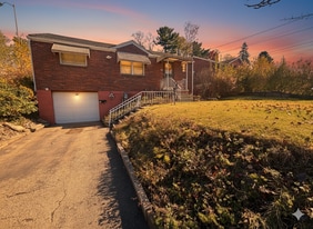 214 McMasters Ave in Monroeville, PA - Building Photo