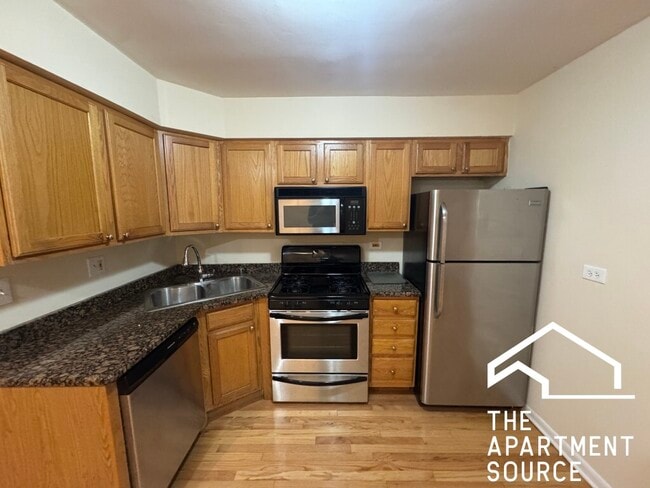 property at 4056 N California Ave