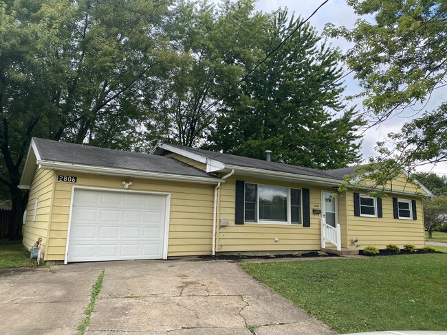 property at 2806 Bainbridge Ave