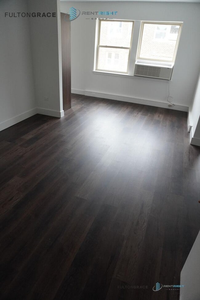 property at 1553 W Hollywood Ave