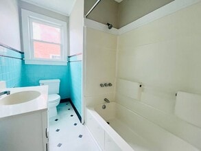 803 W Elizabeth St in Elizabeth City, NC - Building Photo - Building Photo