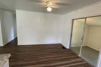 403 Sheffield Dr in Darlington, SC - Building Photo - Building Photo