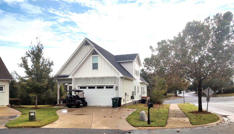 3589 Esplanade Way in Tallahassee, FL - Foto de edificio