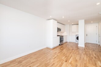 1410 Columbia Rd, Unit 8A in Boston, MA - Building Photo - Building Photo