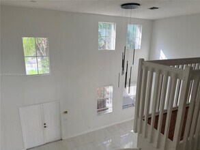 1570 Elm Grove Rd in Weston, FL - Building Photo - Building Photo