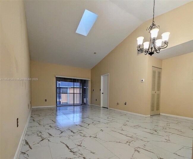 2243 SW 80th Terrace in Miramar, FL - Building Photo - Building Photo