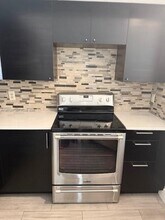 565 Vista Isles Dr, Unit 2011 in Plantation, FL - Building Photo - Building Photo