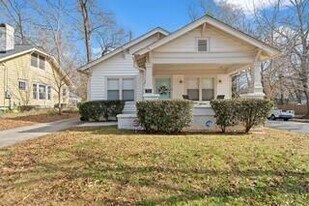 786 Peeples St SW in Atlanta, GA - Building Photo