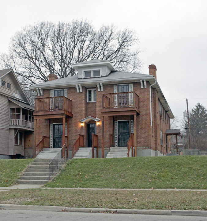 1709 W Grand Ave in Dayton, OH - Foto de edificio