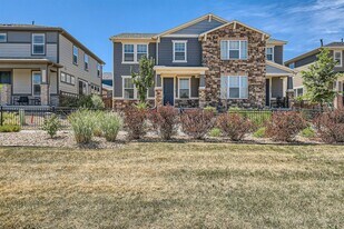 18310 E Mississippi Ave in Aurora, CO - Building Photo