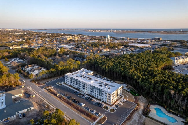 The Retreat at Carteret Place