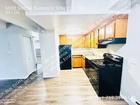 3600 S Bannock St in Englewood, CO - Building Photo