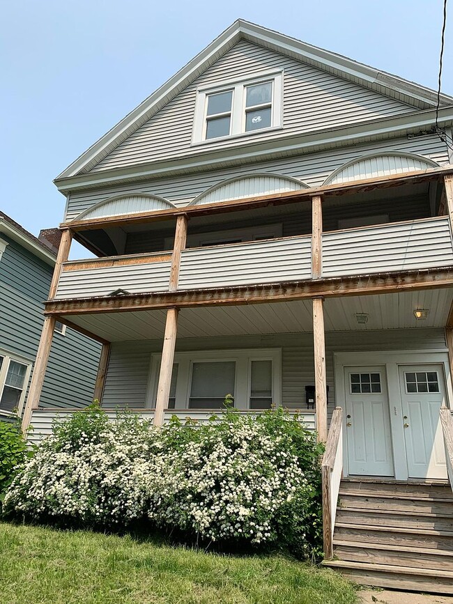 property at 1025 Westcott St