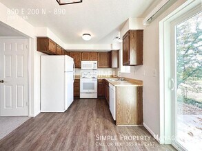 890 E 200 N in Kaysville, UT - Building Photo - Building Photo