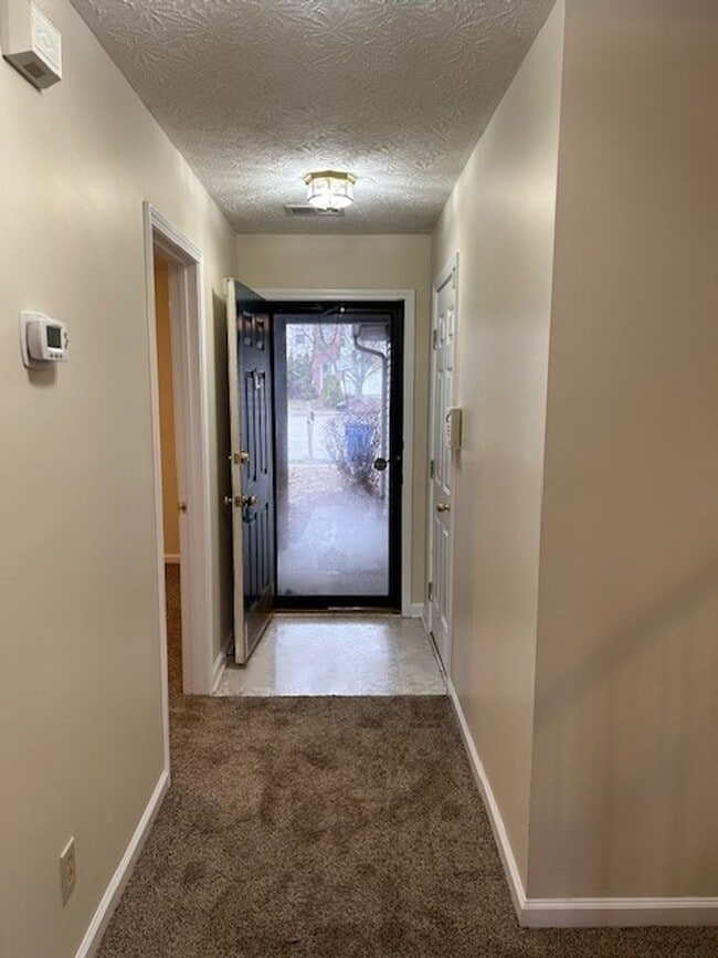 2221 Rawlings Ct in Lexington, KY - Building Photo - Building Photo