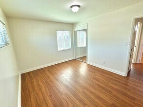 6119 Roberts Dr in San Diego, CA - Building Photo - Building Photo