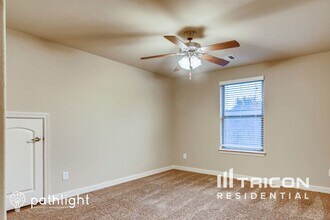 31422 Bearing Star Ln in Tomball, TX - Building Photo - Building Photo