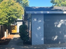 230 Beatty St in Medford, OR - Building Photo