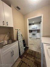 1113 SE 20th Ct in Cape Coral, FL - Foto de edificio - Building Photo