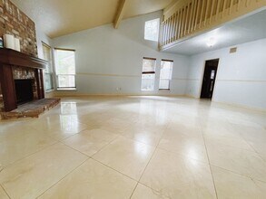 1906 Woodstream Blvd in Sugar Land, TX - Building Photo - Building Photo