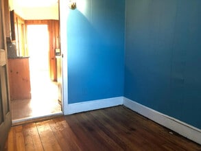 122 Williams Ave in Jersey City, NJ - Foto de edificio - Building Photo