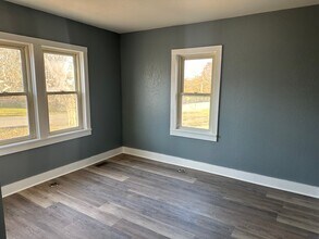 1228 Meadowview Ave in Johnson City, TN - Building Photo - Building Photo