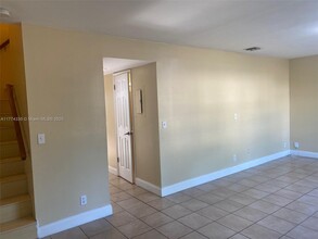 1821 SW 81st Ave in Davie, FL - Building Photo - Building Photo